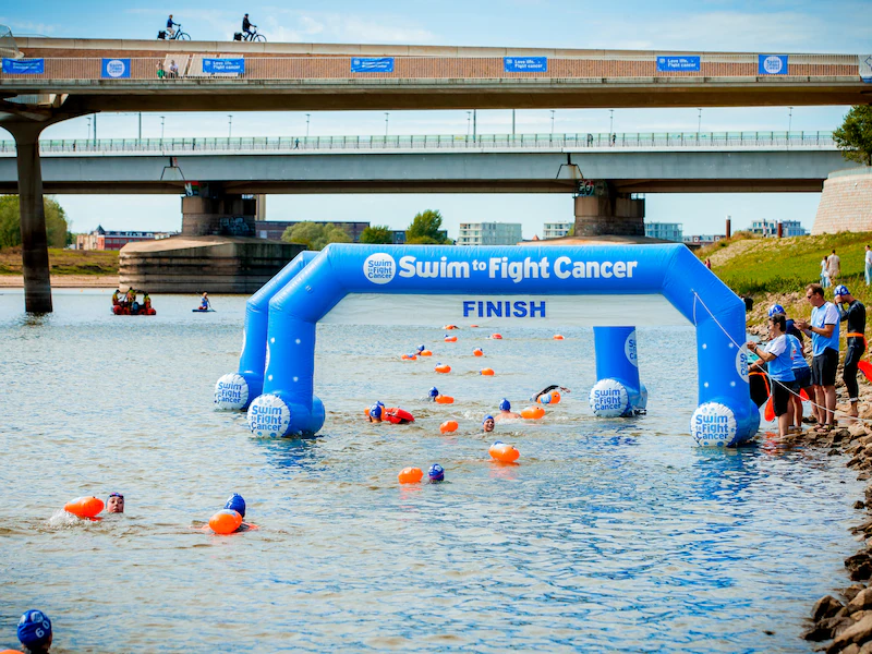 Meer geld dan verwacht opgehaald tijdens Swim & Bootcamp to Fight Cancer