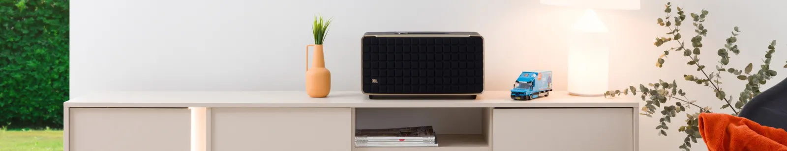 JBL Authentics